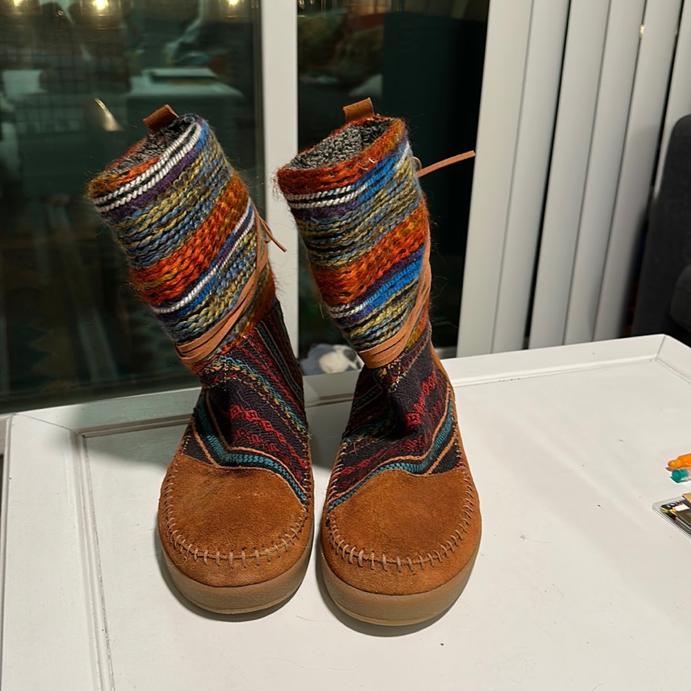 Toms winter boots